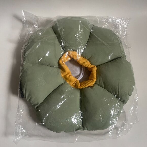 Cat Recovery Collar – Flower Cone - Picture 8 of 8